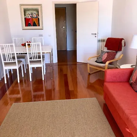 Village Market Apartment *